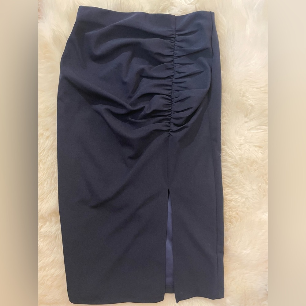 Women ruched slit midi skirt navy color mesh felt top and lined inside